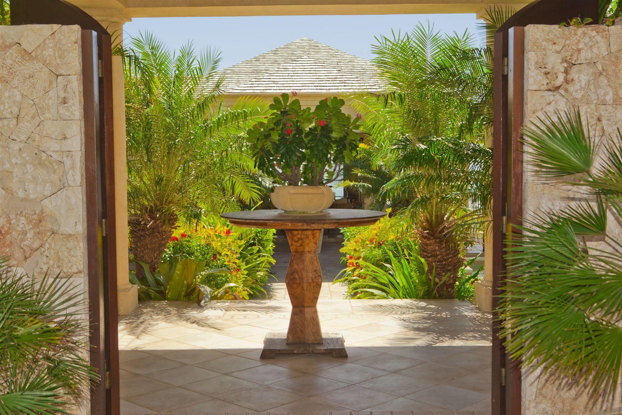Anguilla'S Bird Of Paradise The Valley Buitenkant foto